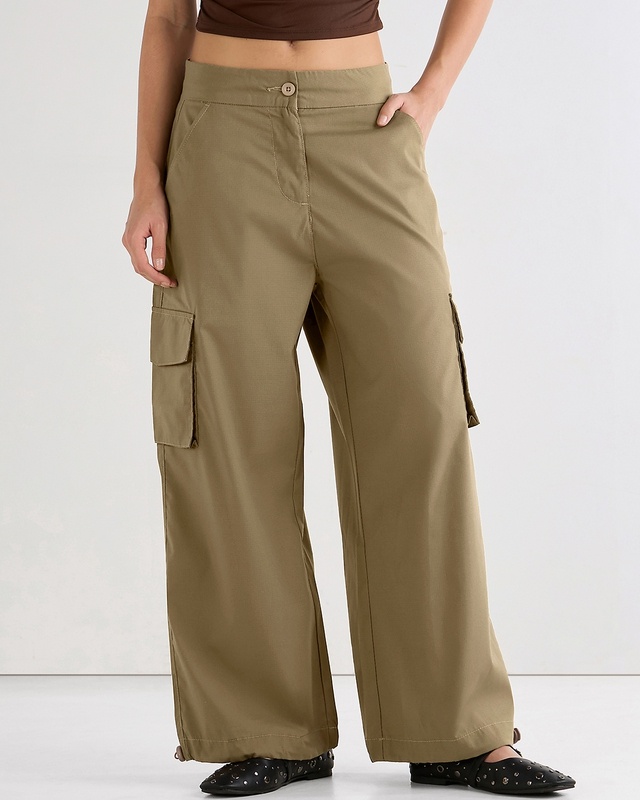Women's Khaki Baggy Oversized Cargo Parachute Pants-Front Bewakoof Shop Women's Khaki Baggy Oversized Cargo Parachute Pants-Front