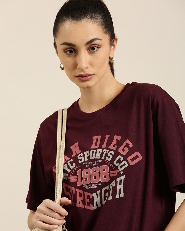 Shop Women's Maroon San Diego Typography Oversized T-shirt-Front