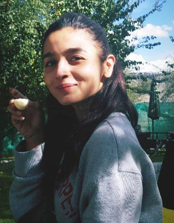 Alia Bhatt Without Makeup - Bewakoof Blog