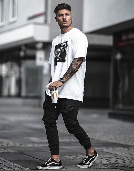 Baggy Tee With Joggers - Best Casual Summer Outfit for Men | Bewakoof Blog
