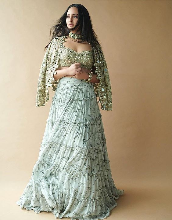 Sonakshi Sinha - Bollywood Designer Dresses | Bewakoof Blog