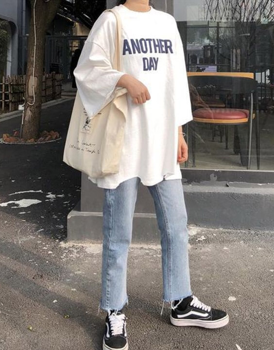 oversized-t-shirt-outfit-ideas-dresses-images-2022