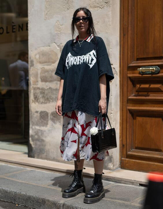oversized t shirt with belt outfit