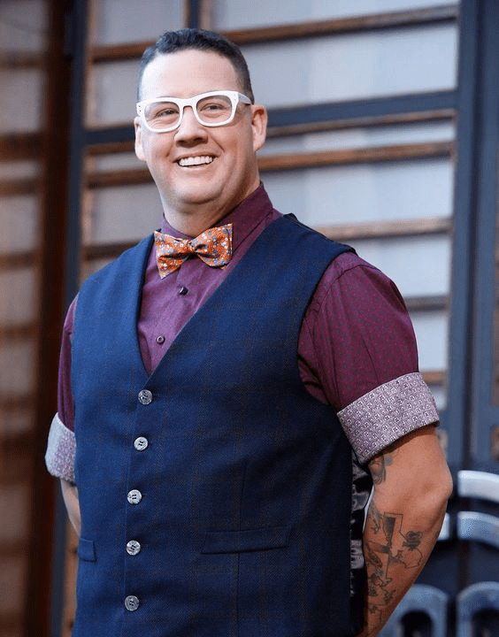 Plus Size Men Fashion Tips: 5 Small Ways To Dress Better