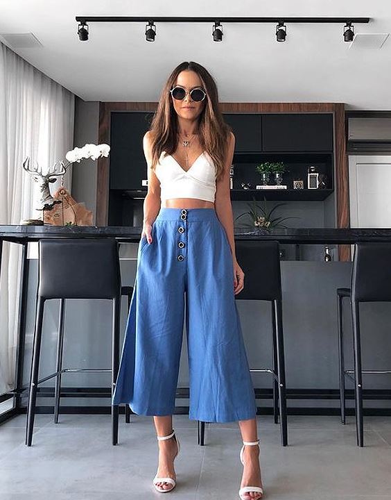 Blue Capri Pants Summer Outfits (2 ideas & outfits)