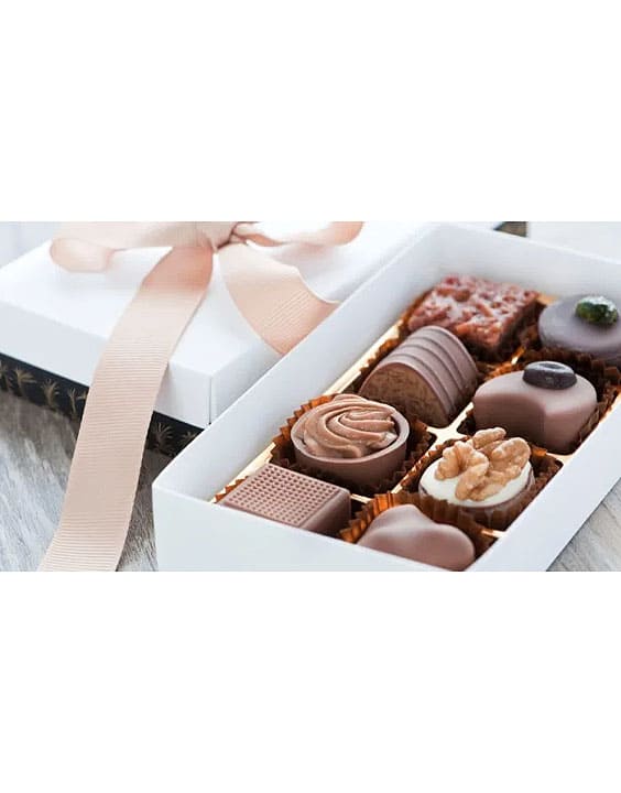 Sweet Delights - valentine gift ideas for her | Bewakoof Blog