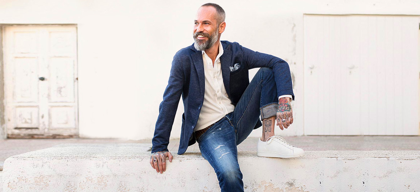 How To Style Blazers With Jeans For Men 