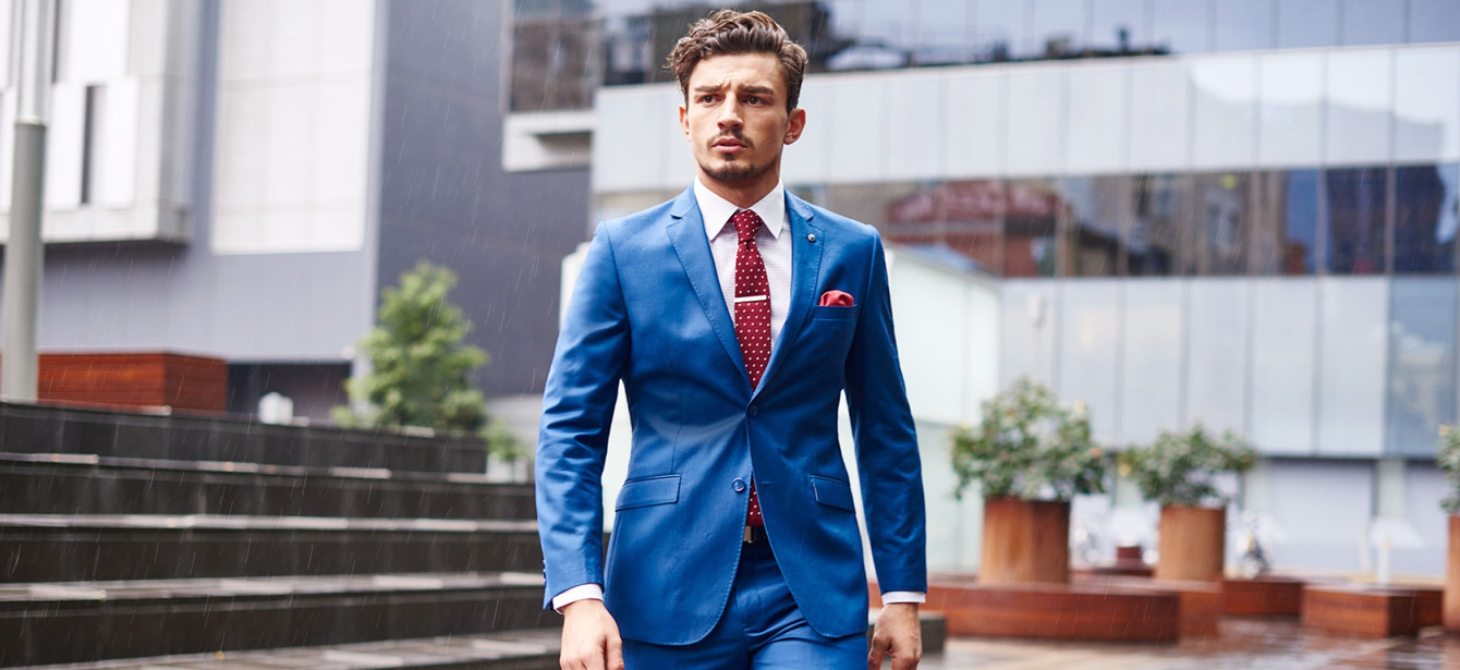 casual blue suit outfit