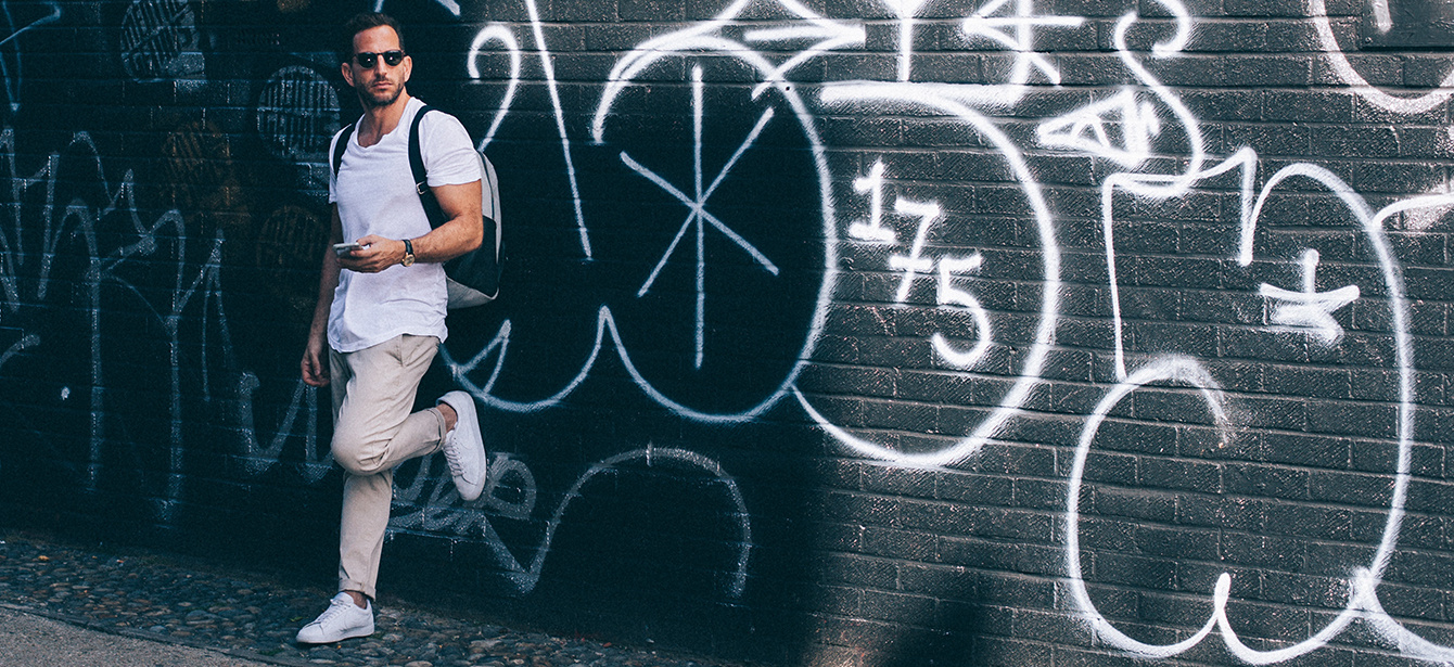 Men S White T Shirt Style Ways To Wear A Plain White Tee