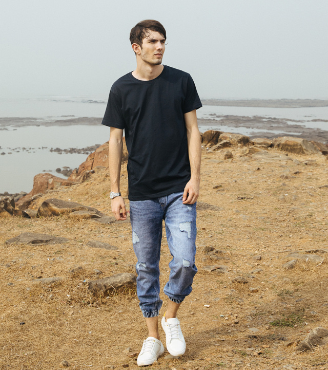 Ripped Jeans style 1 | Bewakoof Blog