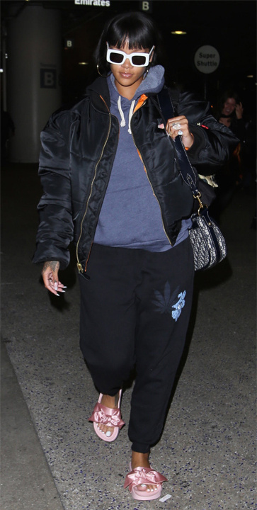 Kylie Jenner Just Wore $700 Fendi Slides With Sweats