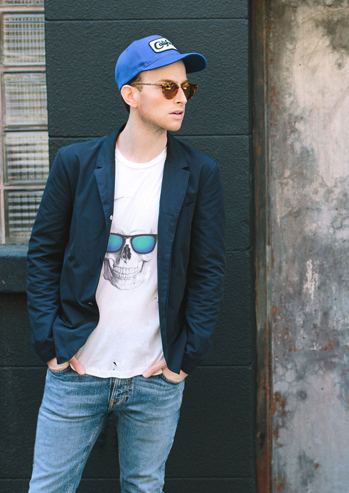 Graphic t outlet shirt and blazer