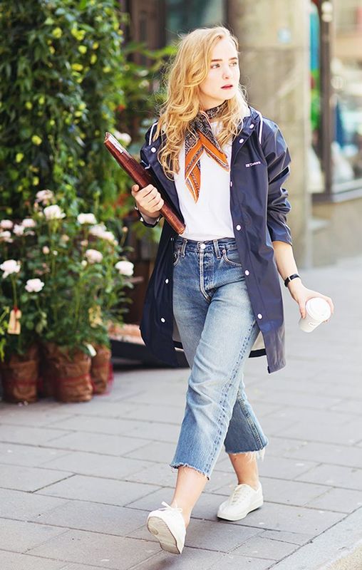 20 Ways To Wear a Scarf With Jeans, Dresses and Skirts