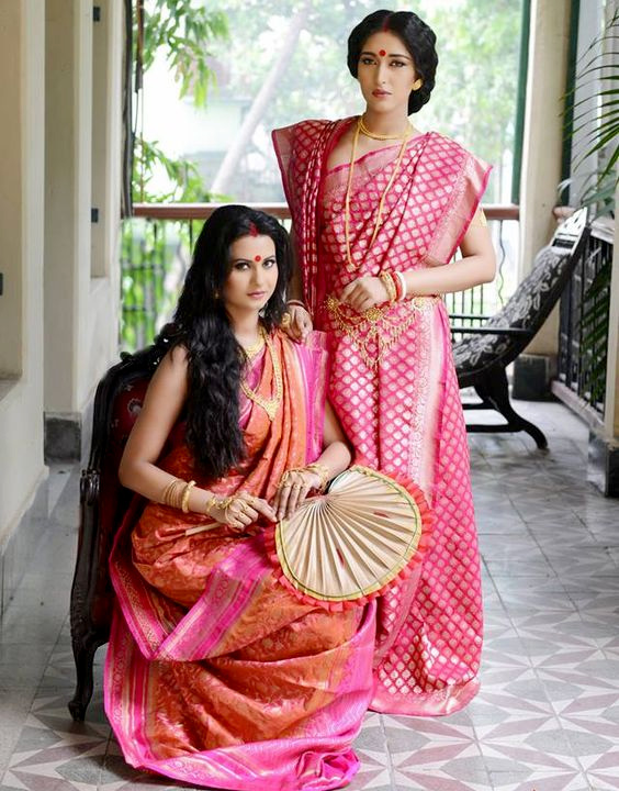 bengali atpoure saree wearing style | বিয়ে বাড়ির শাড়ী স্টাইলস | kivabe  porte hoy atpoure saree - YouTube
