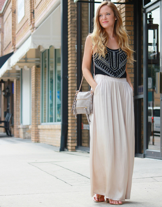 40 Maxi Skirt Outfits That Will Have You Dressed Perfectly for Any Occasion