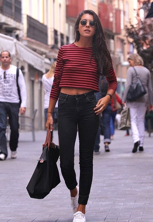 Cute outfits with high waisted jeans for school - Bewakoof Blog