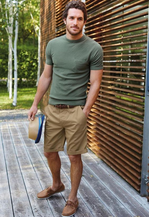 What Should I Wear With Shorts? Men's Guide to Styling Shorts