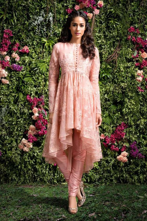 Pakistani Kurti - Buy Designer Pakistani Kurtis Online at Best Price –  FashionistAmna