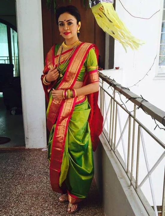 How to wear a saree in Marathi style | Bewakoof Blog