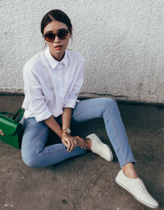 white shirt and jeans women