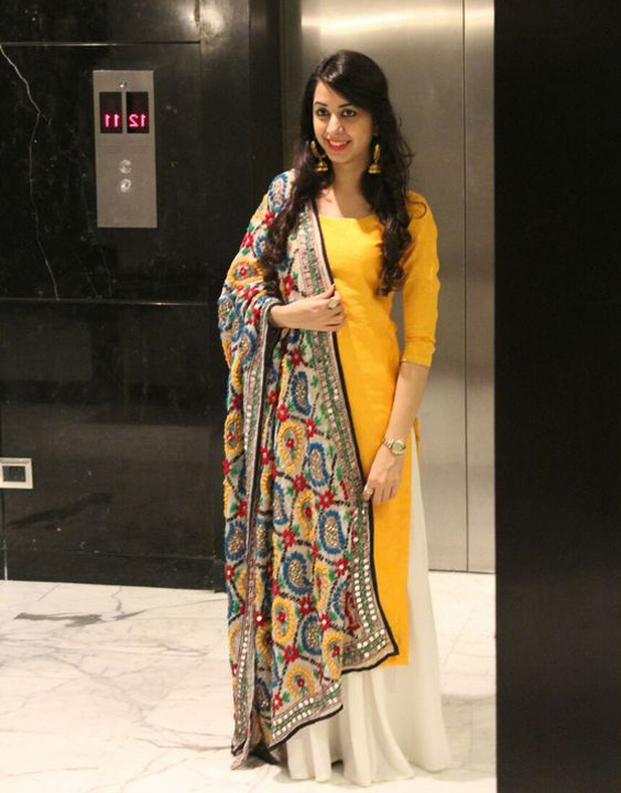 phulkari suit design