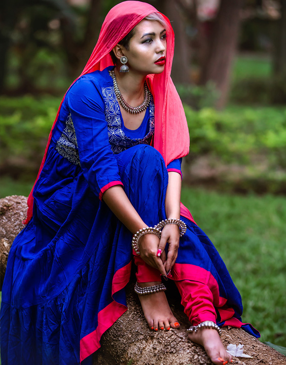 How To Look Slim In Saree: Ace The Traditional Look - Bewakoof Blog