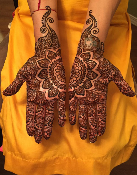 Photo of Bridal mehendi with half and half design with bride and groom  portraits | Wedding mehndi designs, Latest bridal mehndi designs, Bridal  mehndi designs