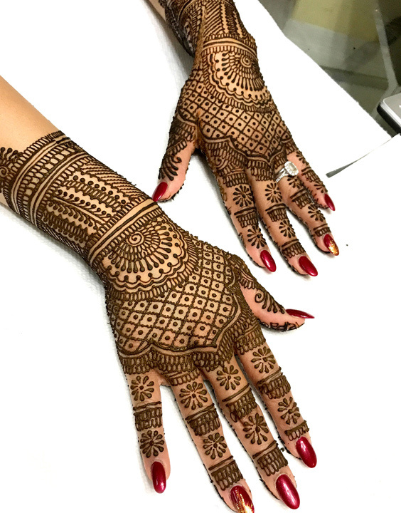 Varshika Mehandi Designs - Bridal back hand designs❤️  #varshika_mehandi_designs #artist #henna #hennaartist #tattoos #art  #mehendi #mehandi #mehndi #arts #bridalmehendi #bridalmehandiartist  #chennaimehandiartist #chennai #chennaimehendiartist ...