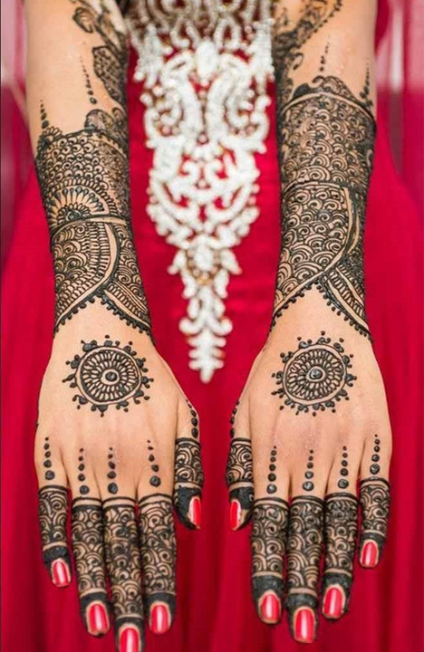 45 Beautiful Bridal Mehndi designs from top designers