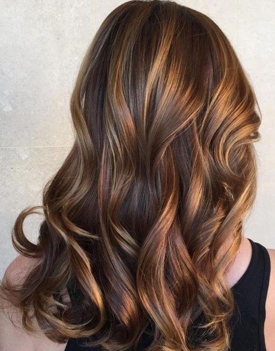 40 Brown Hairstyles with Blonde Highlights That Are Too Pretty To Pass Up