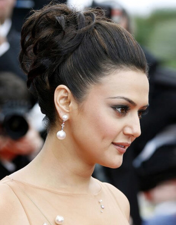 6 gorgeous party hairstyles that will make heads turn!