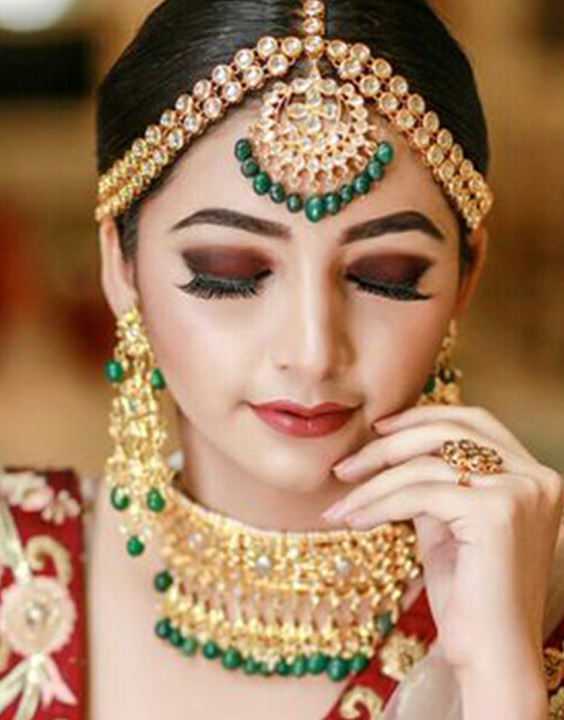 Traditional bridal clearance look