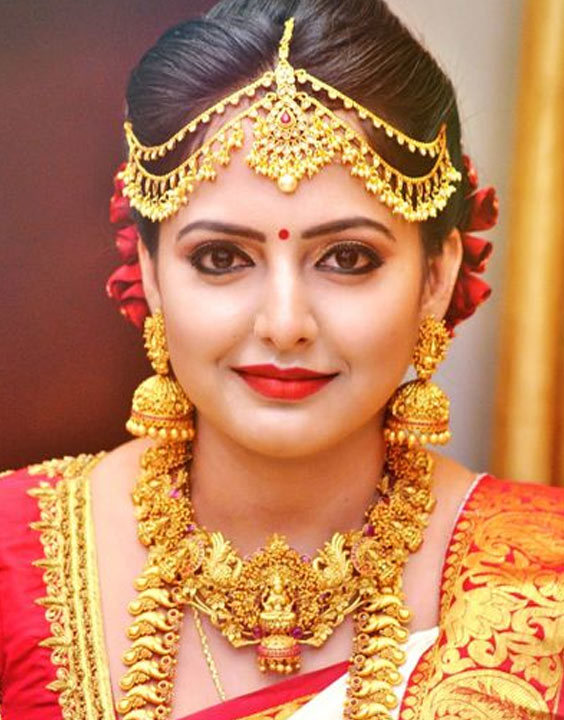 NORTH INDIAN BRIDE VS. SOUTH INDIAN BRIDAL MAKEUP 