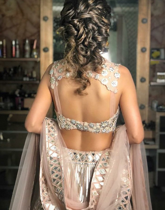 Shanaya Kapoor's stunning floral lehenga is the perfect pick for your BFF's  wedding | Times of India