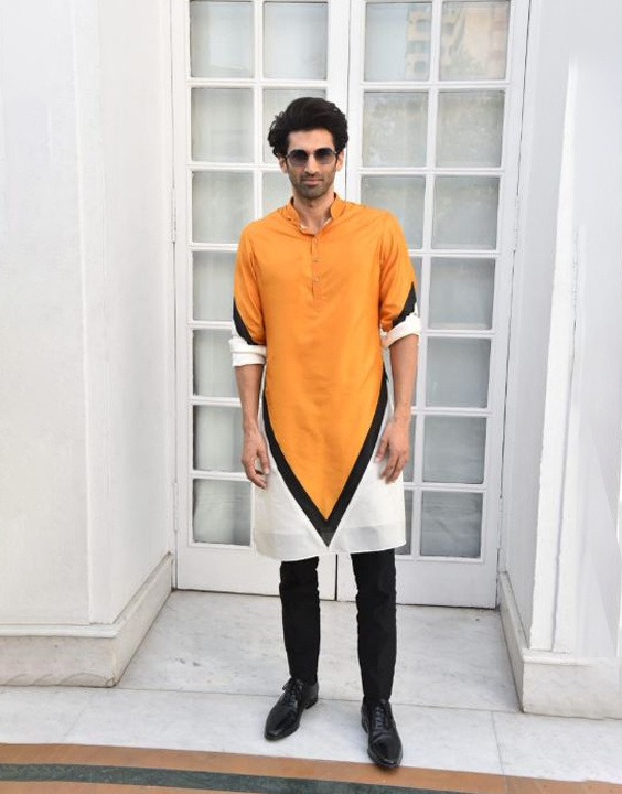 Kurta with jeans for hotsell mens 2019