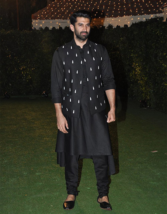 Latest Kurta designs for Men - Kurta Styles 2019 | Bewakoof Blog