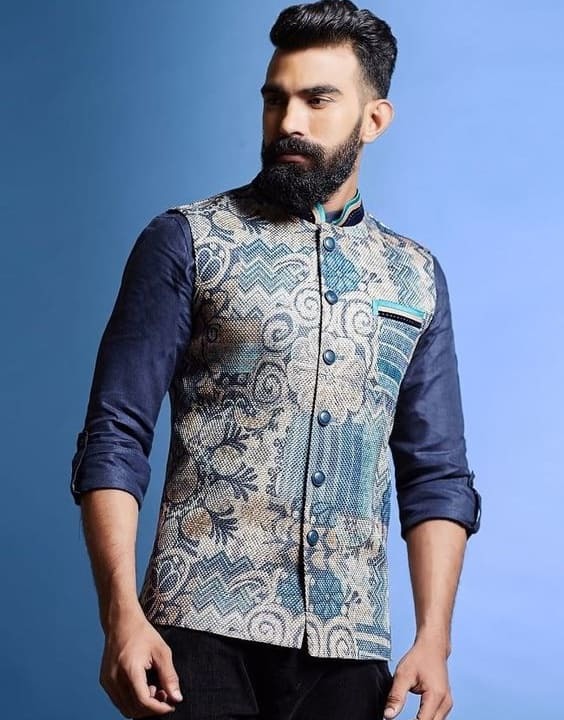 Asian Pakistani Mehendi Dress Online | Gota, Kinari & Dabka – Nameera by  Farooq