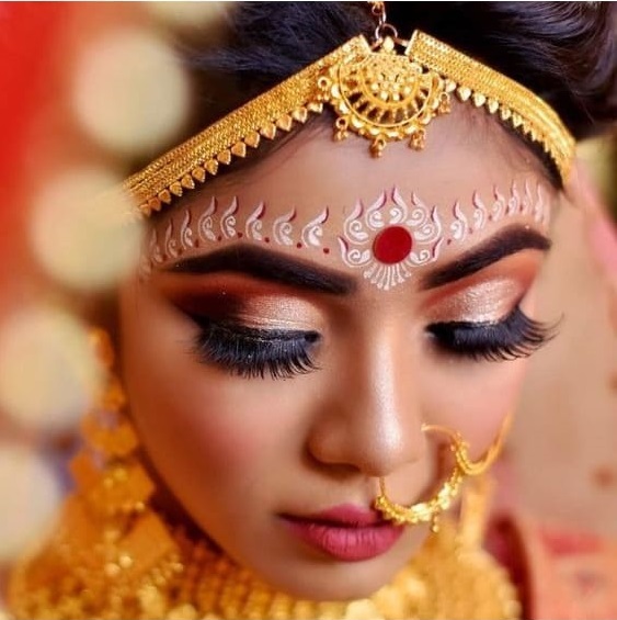 The Paisley Waves - Bengali Bride look - Bewakoof blog