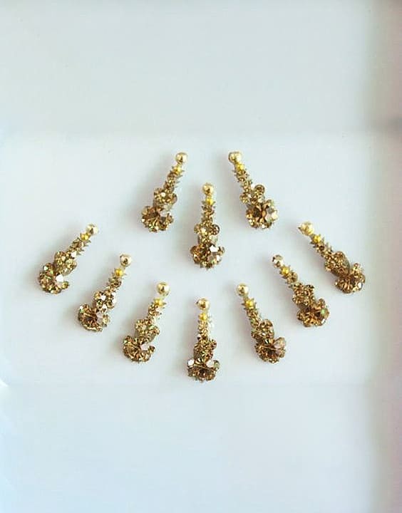 Metallic Bindi - Bindi Designs - Bewakoof Blog