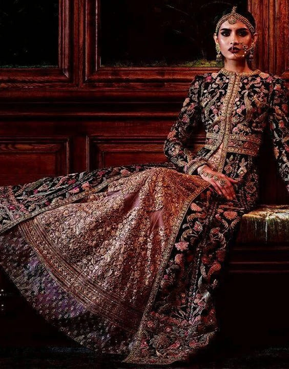 Royal Lehenga Jacket Golden Bridal Dress Pakistani Online – Nameera by  Farooq