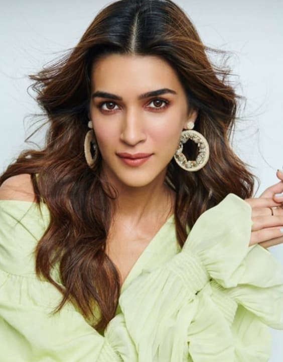 Kriti Sanon-Most Beautiful Actress in India- Bewakoof blog