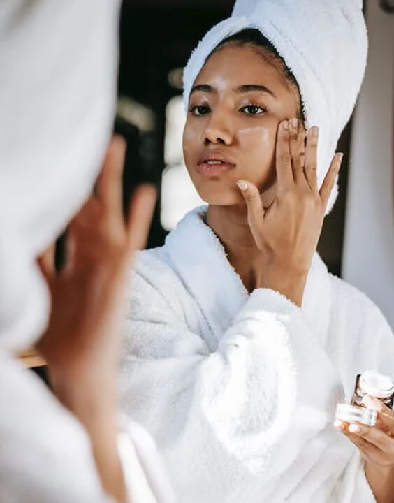 Moisturization - Night Face Routine For Flawless Skin - Bewakoof Blog