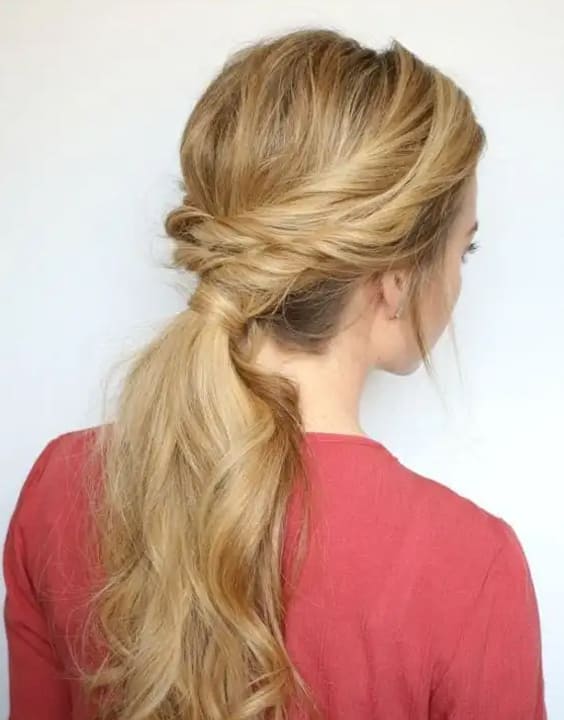 high side pony tail | Ponytail hairstyles easy, Hair styles, Hairstyle