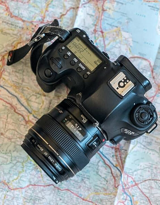 Camera | Travel Checklist - Bewakoof Blog
